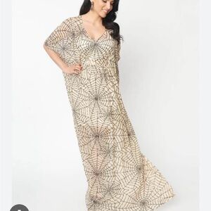 Unique Vintage Beige and Black Web Maxi Dress
